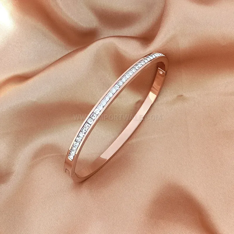 Sparkling Crystal Pavé Titanium Steel Bangle