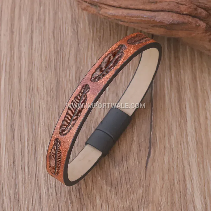 Retro Feather Print Leather Cuff Bracelet with Geometric Accent