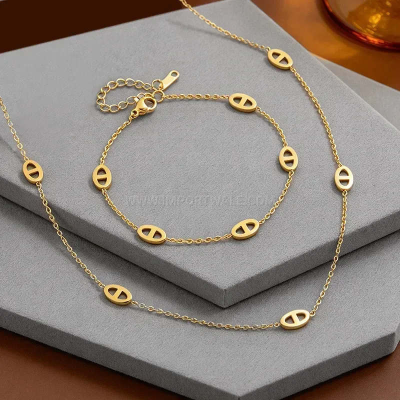 Fashion Gold Plated Stainless Steel Pig Nose Chain Jewelry Set