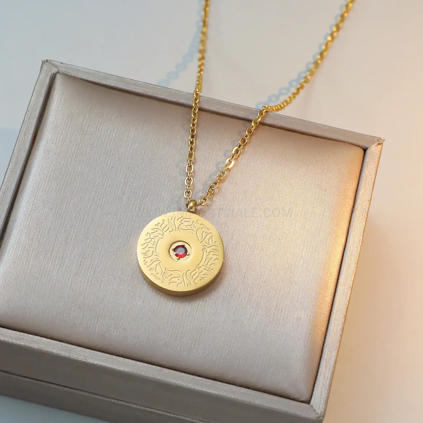 Chic Stainless Steel Ayatul Kursi Arabic Script Pendant Necklace with Red Zircon