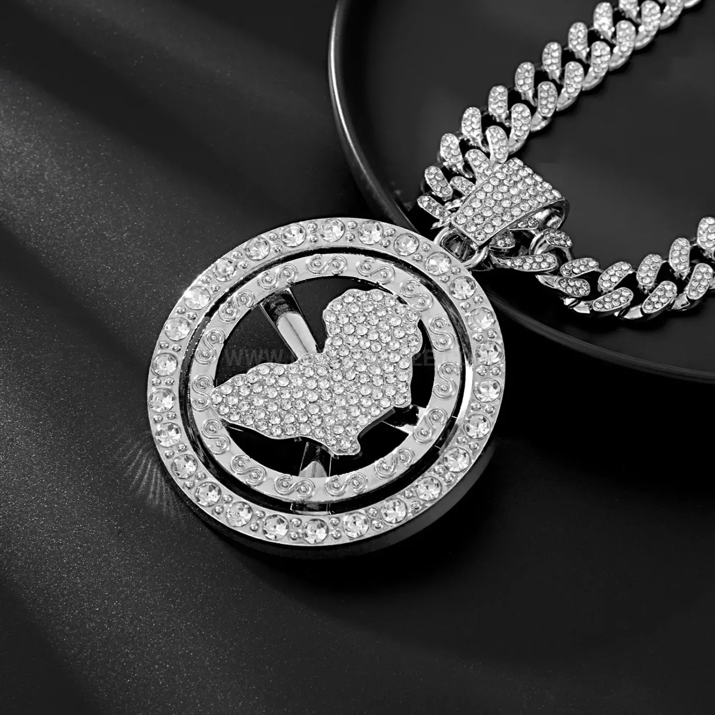 Stylish Rotating Africa Map Pendant Cuban Chain Necklace