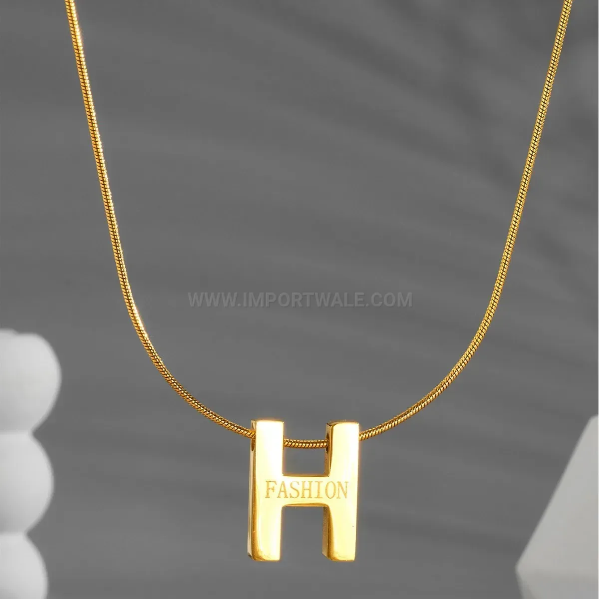 Stylish Contemporary Gold Plated Stainless Steel Letter H Pendant Necklace