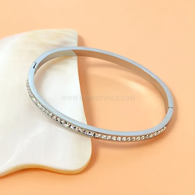 Sparkling Crystal Pavé Titanium Steel Bangle