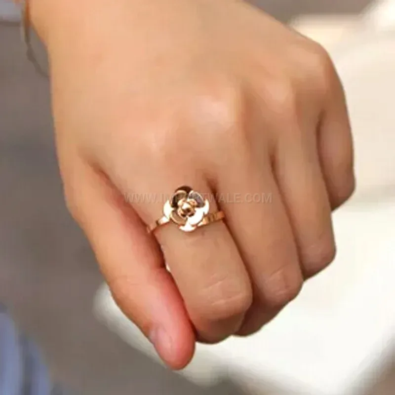Stylish Rose Gold Rose Motif Stainless Steel Band Ring