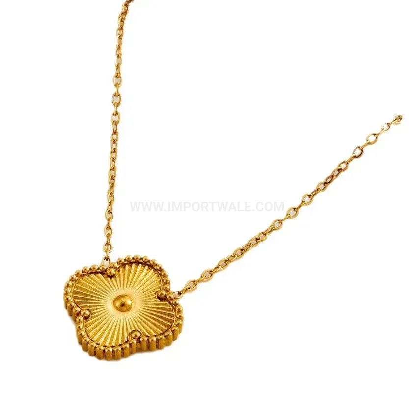 Fashion Vintage Four Leaf Clover Titanium Steel Gold Plated Necklace