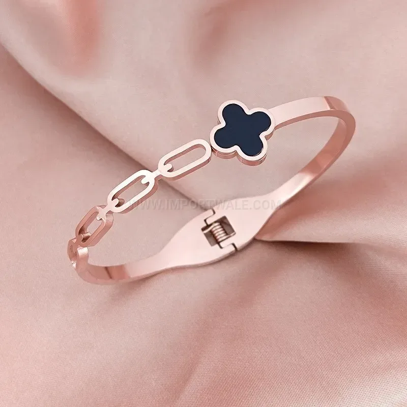 Modern Mother of Pearl Four Leaf Clover Stainless Steel Bangle