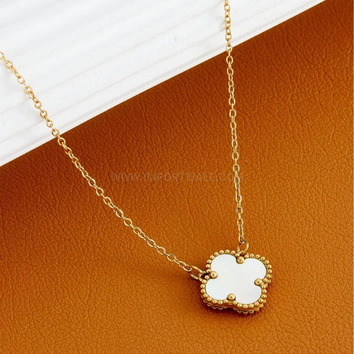 Trendy Titanium Steel Four-Leaf Clover Shell Pendant Necklace