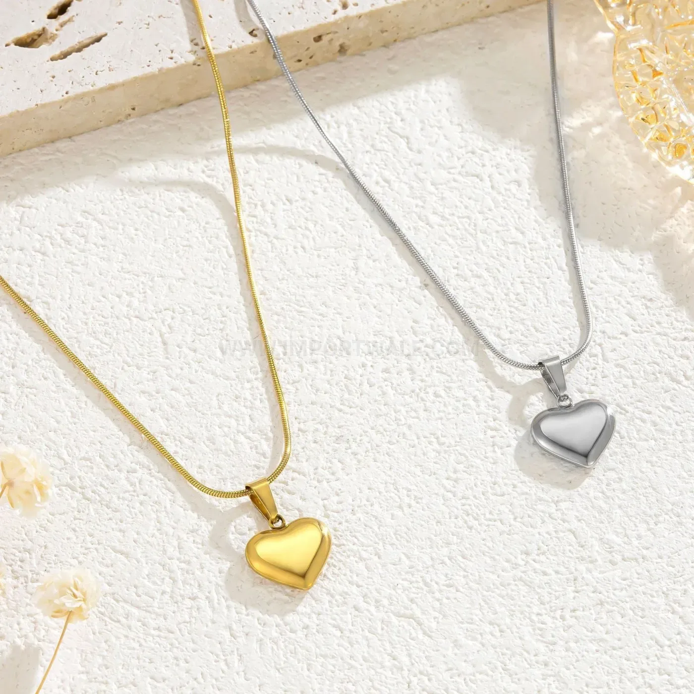 Trendy Chic Stainless Steel Mini Heart Pendant Choker Necklace