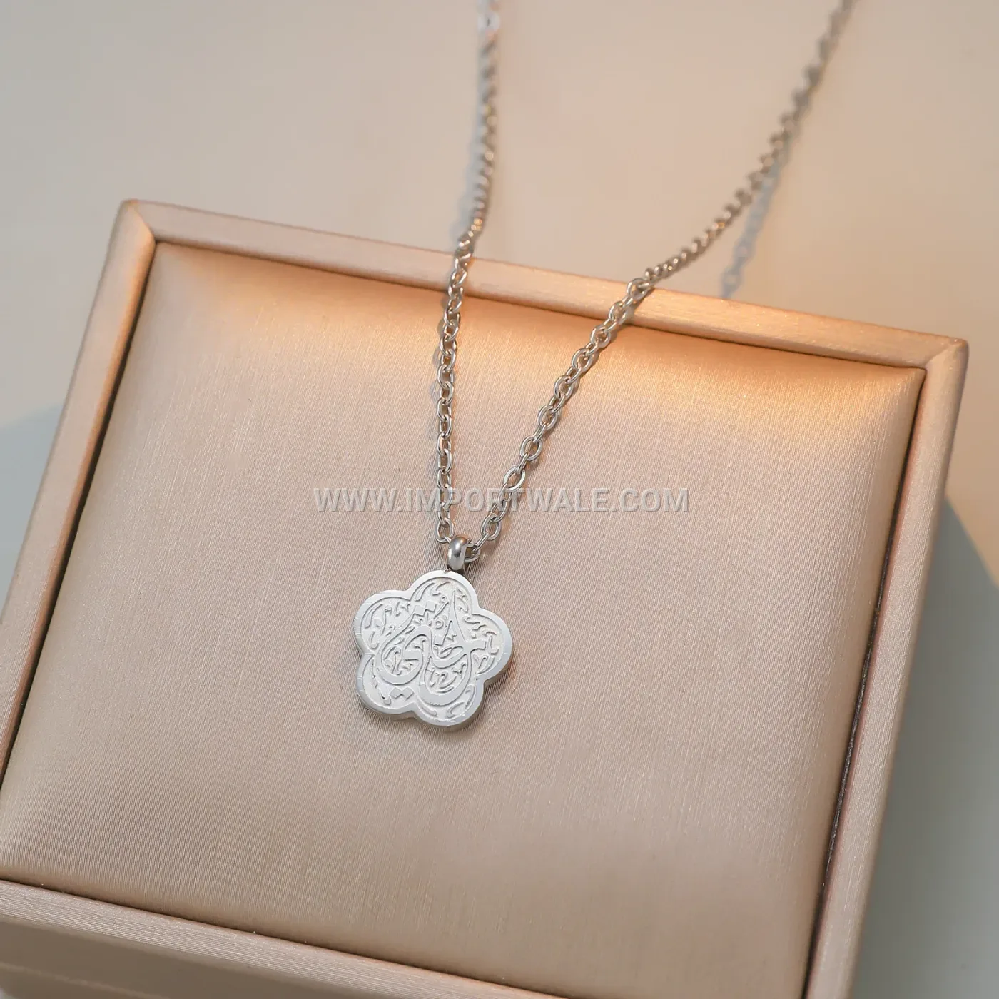 Stainless Steel Ayatul Kursi Clover Pendant Necklace