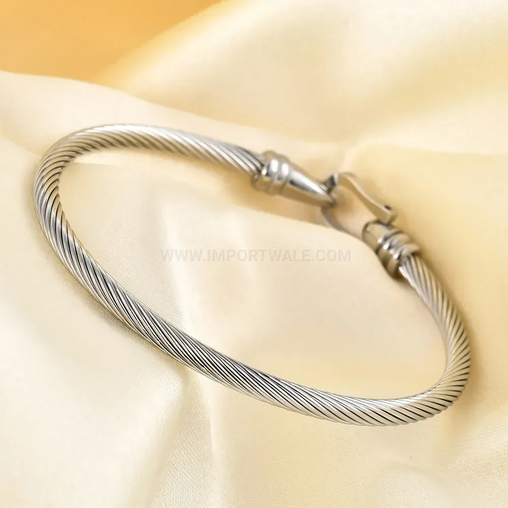 Classic Horseshoe Shackle Clasp Cable Wire Stainless Steel Bangle