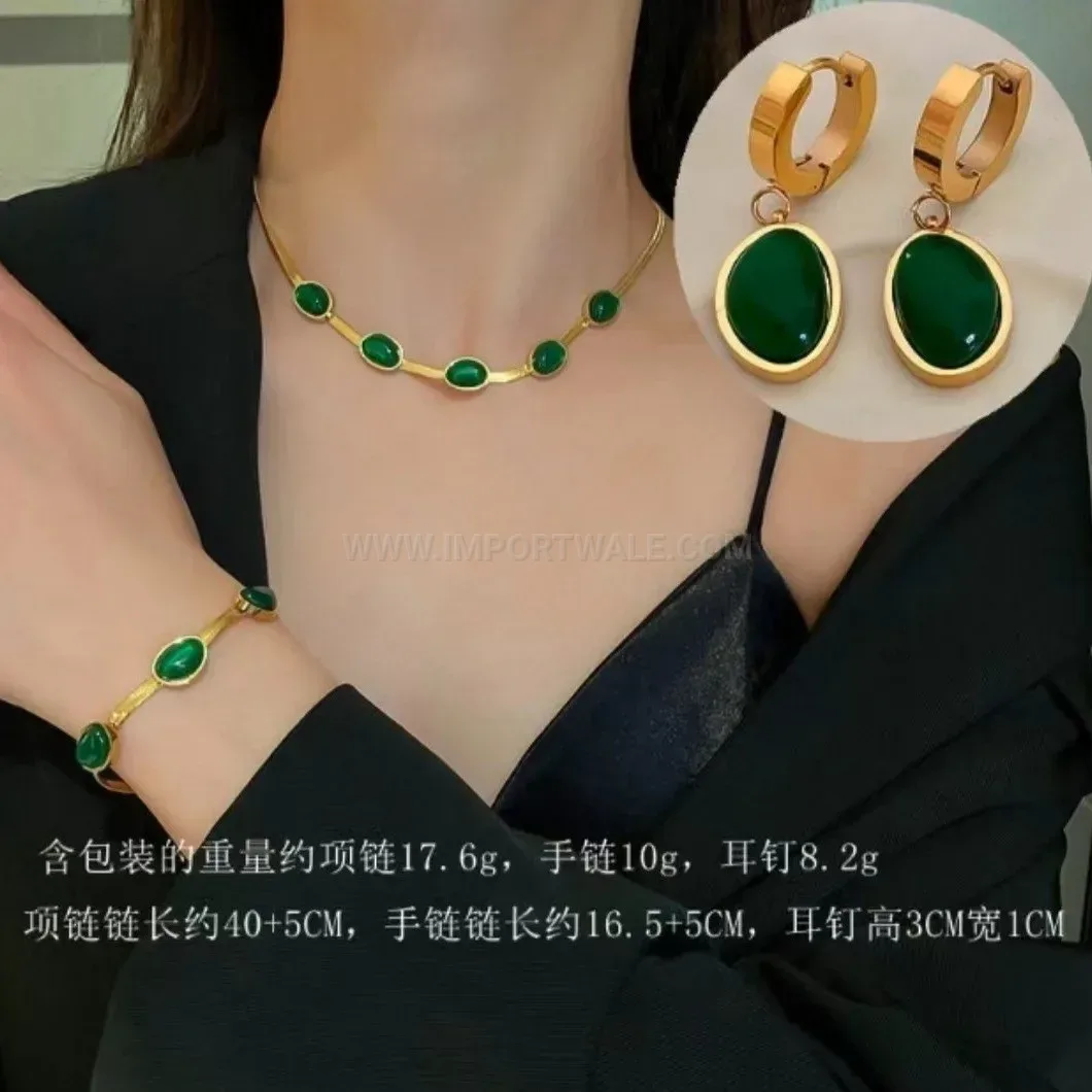 Chic Gold Plated Stainless Steel Emerald Green Oval Pendant Flat Blade Necklace