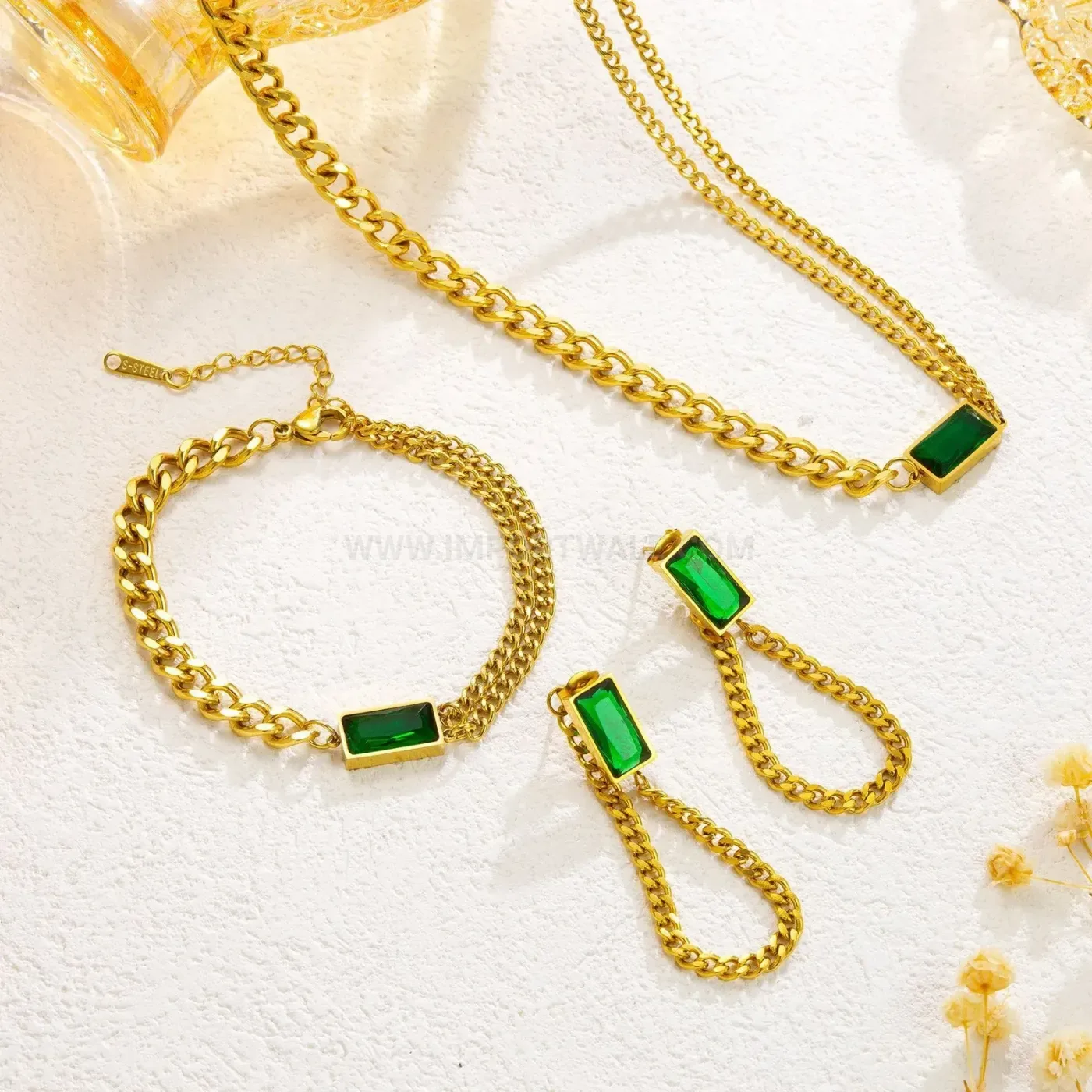 Emerald Green Zircon Layered Titanium Steel Pendant Necklace