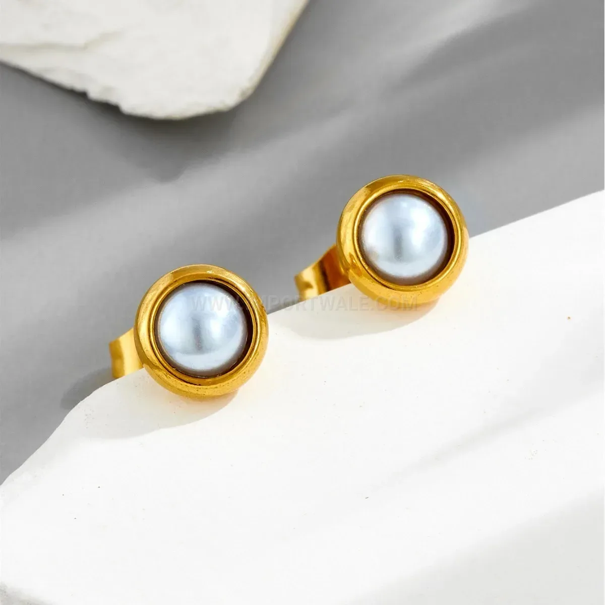 Elegant Feminine Pearl and Turquoise Titanium Steel Jewelry Collection