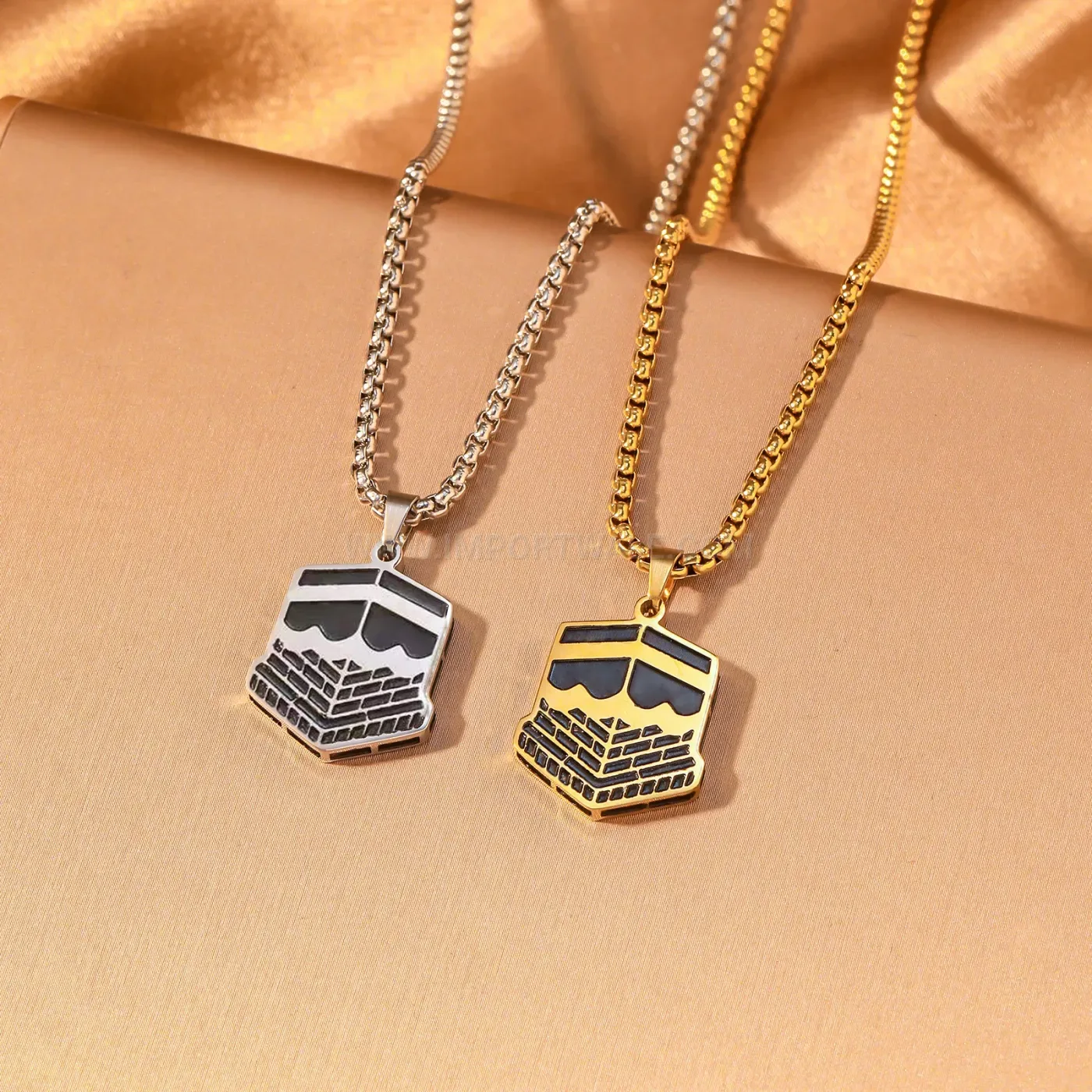 Stainless Steel Kaaba Hexagonal Pendant Necklace for Faithful Everyday Wear