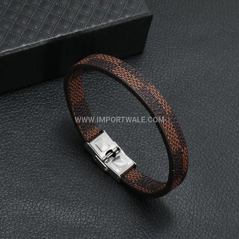 Minimalist Striped Leather Wrap Bracelet with Alloy Clasp