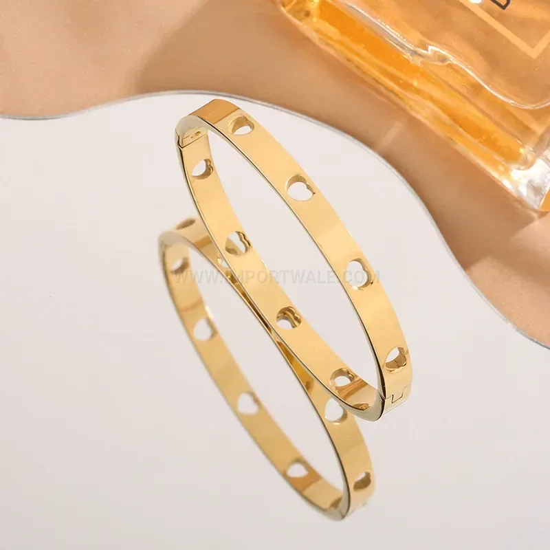 Cutout Heart Clasp Stainless Steel Bangle Bracelet