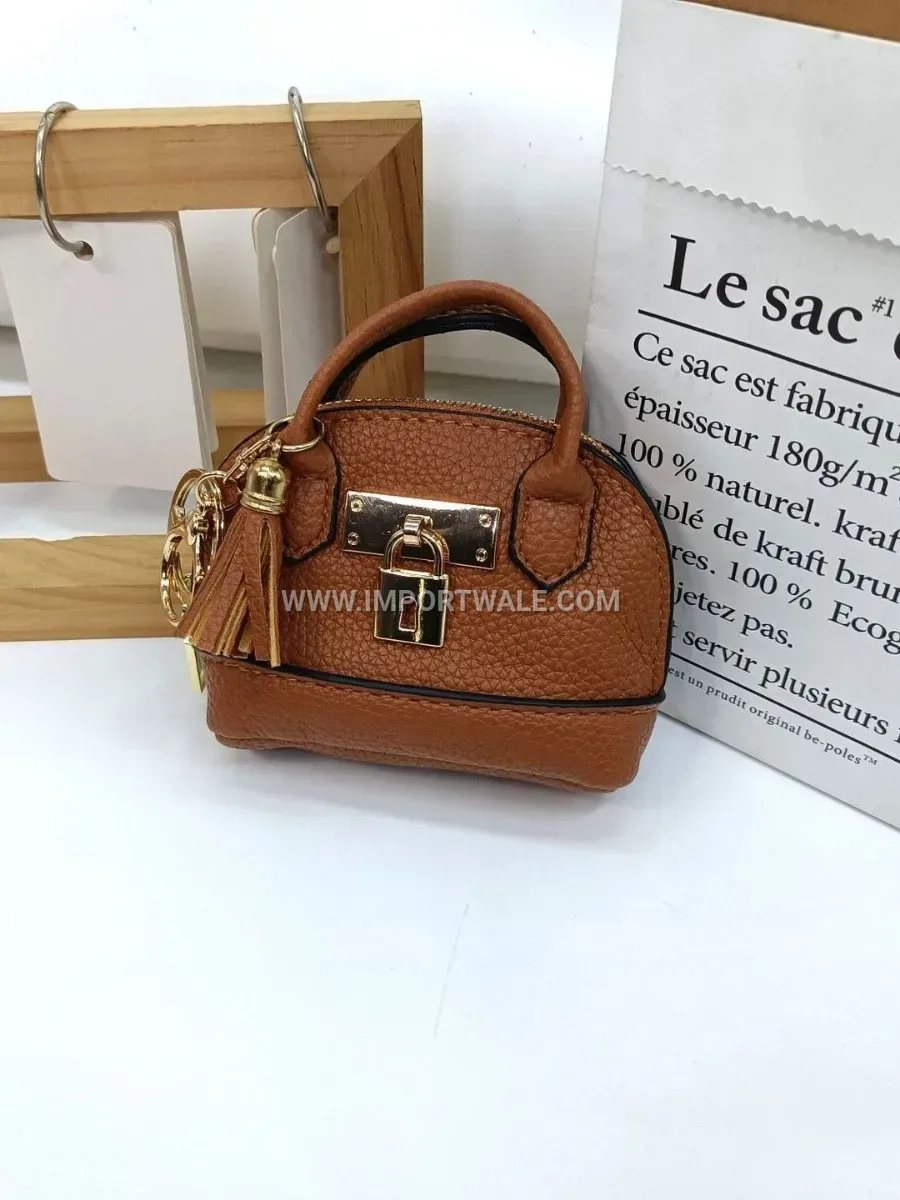 Litchi Grain Shell Shaped Crossbody Handbag with Charm