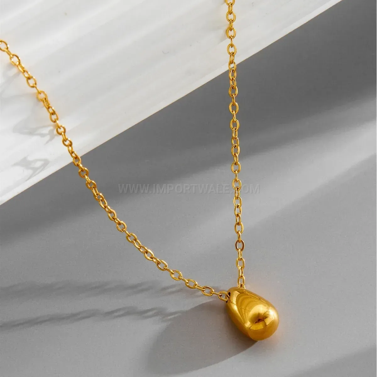 Trendy Minimalist Waterdrop Pendant Gold Plated Titanium Steel Choker Necklace