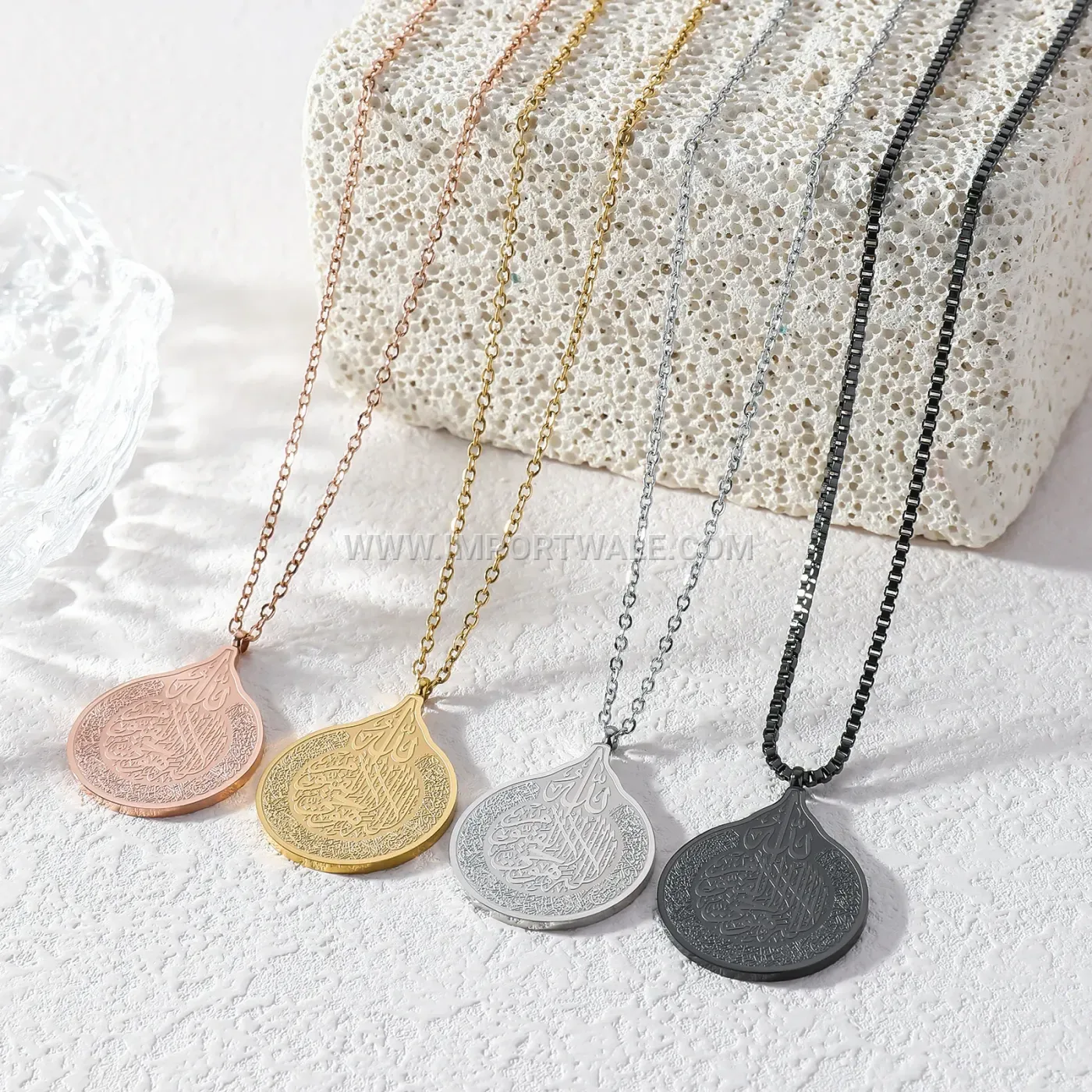 Teardrop Stainless Steel Ayatul Kursi Calligraphy Pendant Necklace