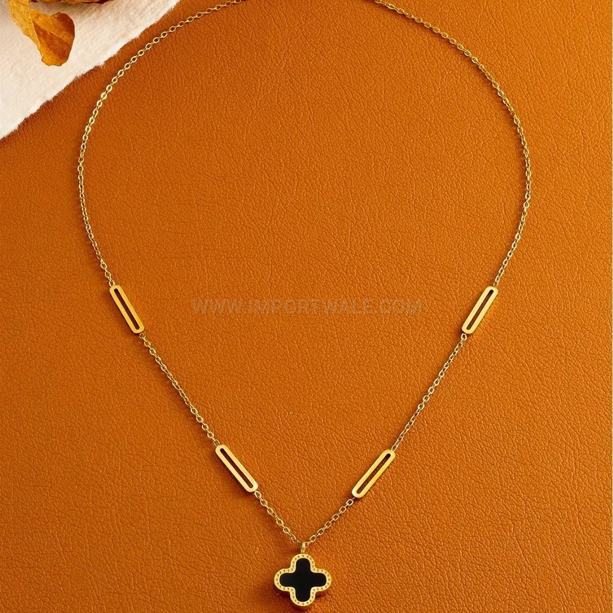 Premium Double-Sided Clover Pendant Titanium Steel Necklace