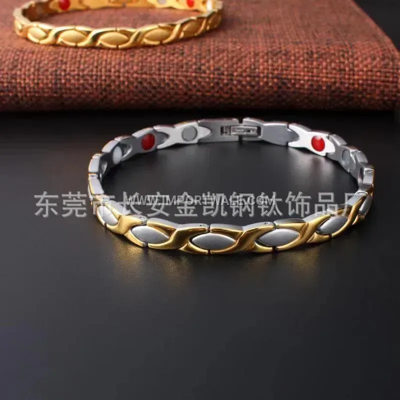 Textured Wave Chain Fish Motif Steel Bracelet