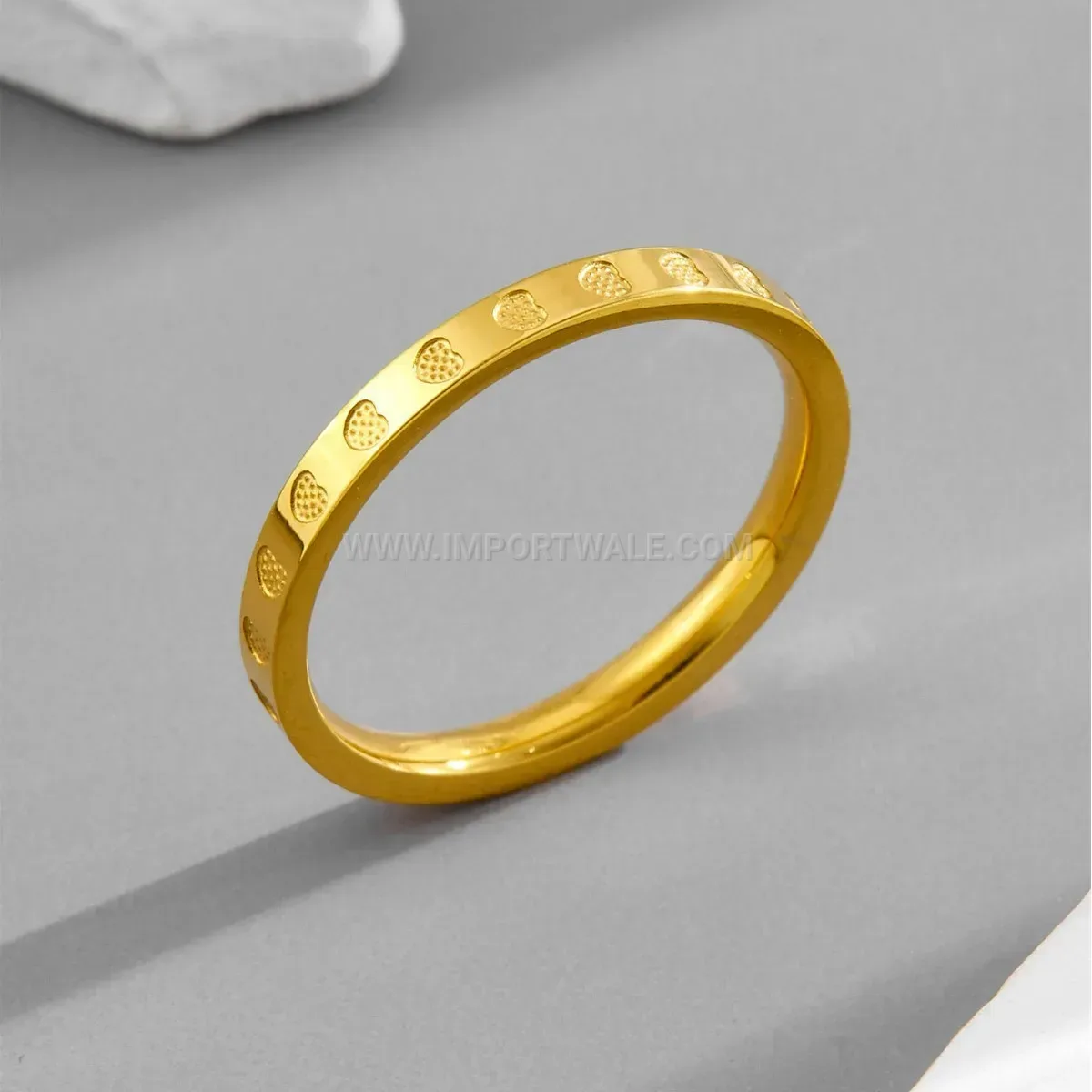 18K Gold Plated Heart Pattern Titanium Steel Ring