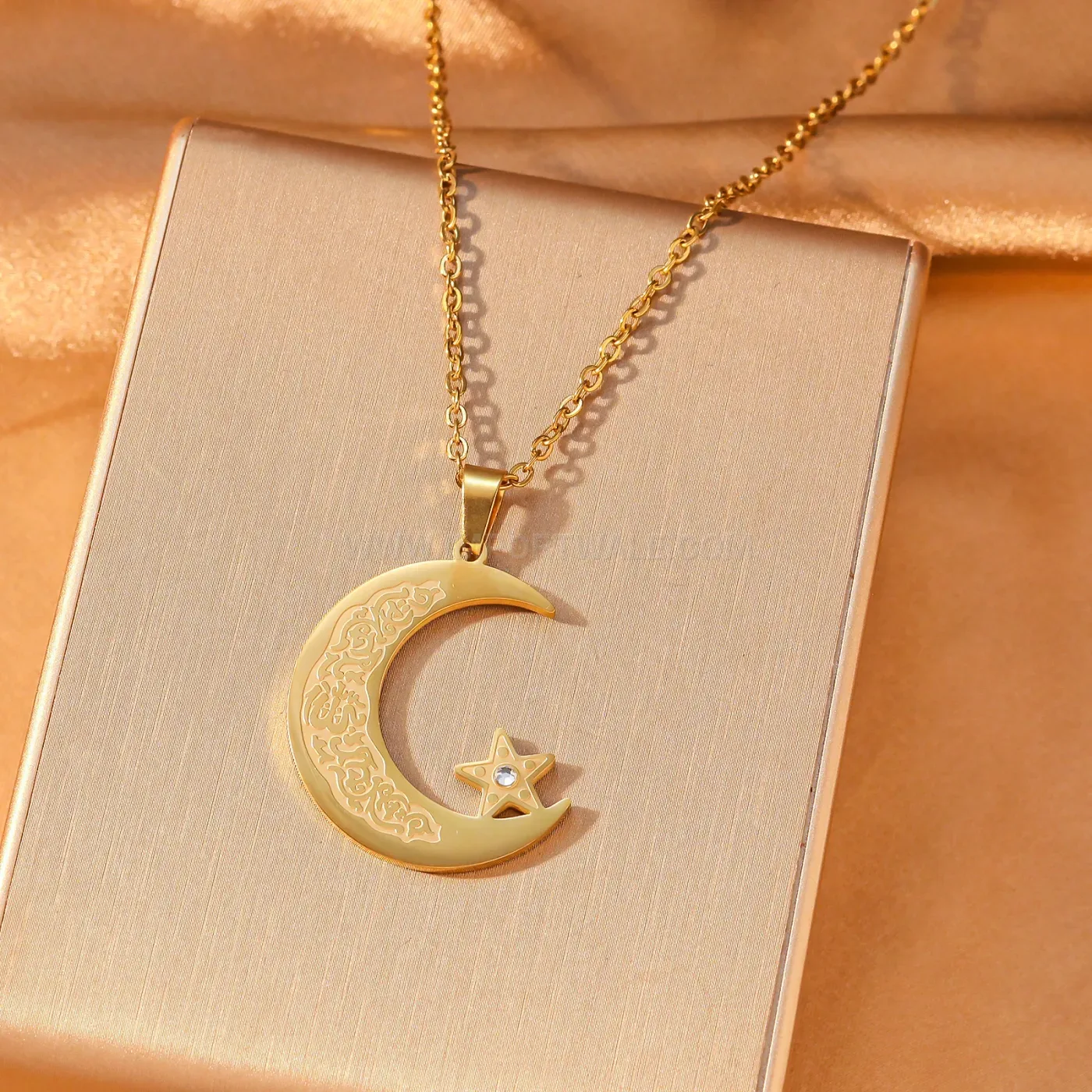 Vintage Stainless Steel Crescent Moon Star Arabic Script Pendant Necklace