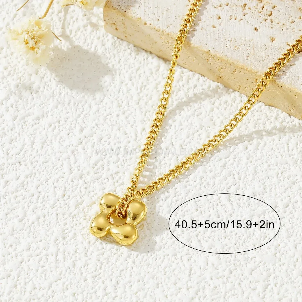 Chic Spinning Flower Titanium Steel Pendant Necklace and Earrings Set