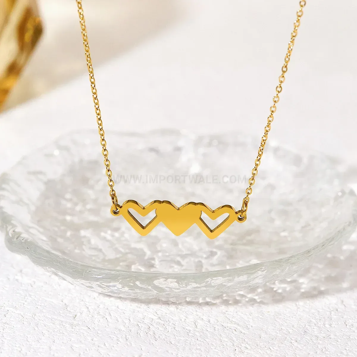 Chic Gold Plated Stainless Steel Hollow Interlocking Heart Necklace