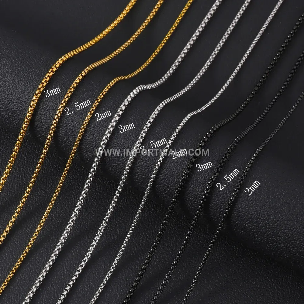 Modern Circular Ceramic and Rhinestone Stainless Steel Pendant Necklace