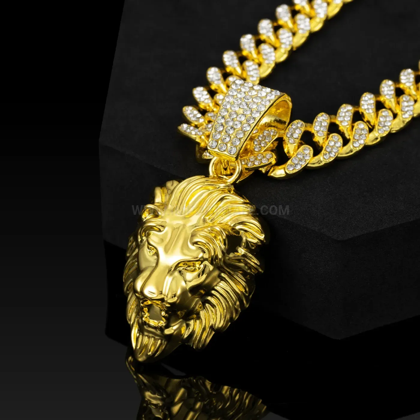 Chic Lion Head Pendant Miami Cuban Chain Necklace