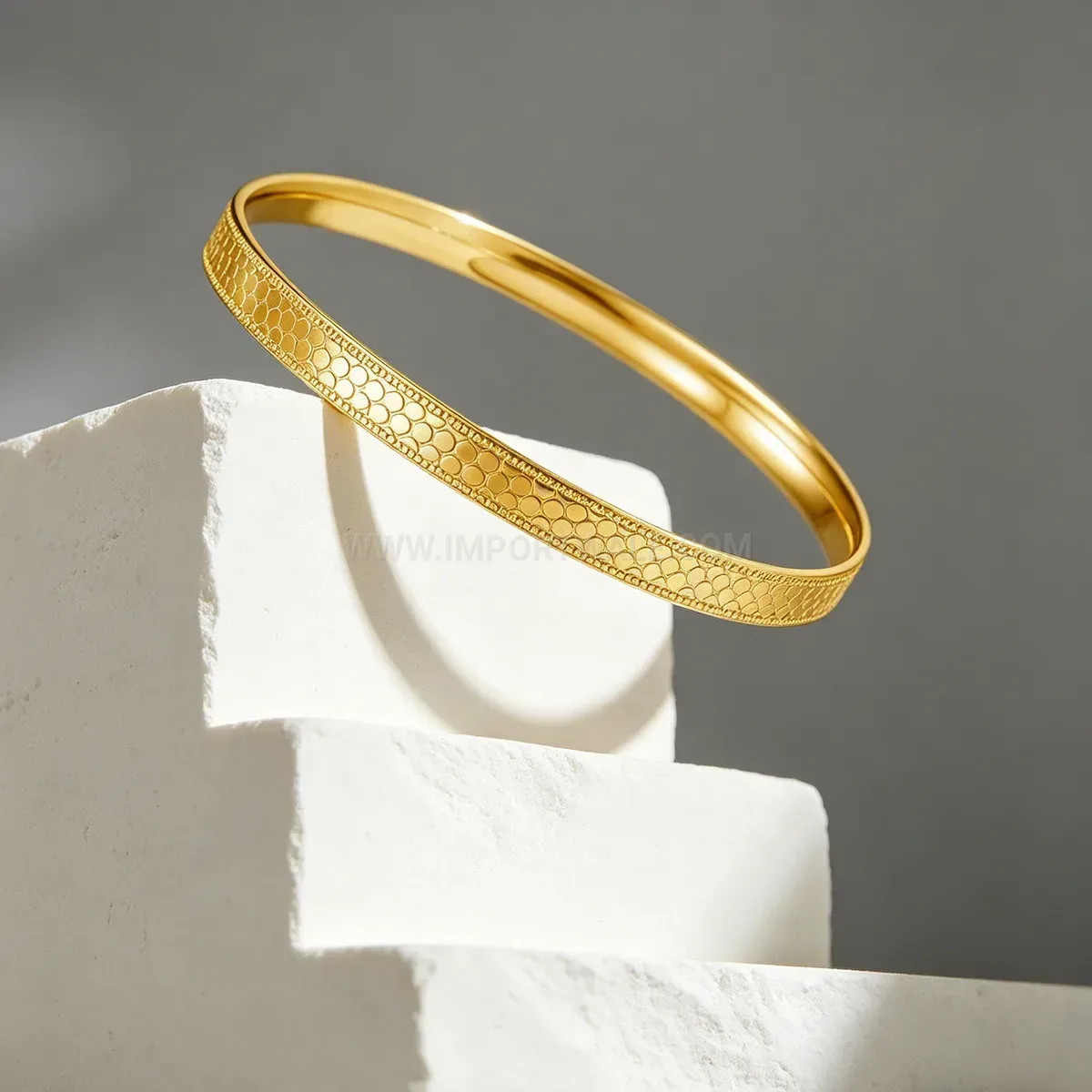 Stylish Gold Plated Stainless Steel Dragon Scale Bangle Bracelet