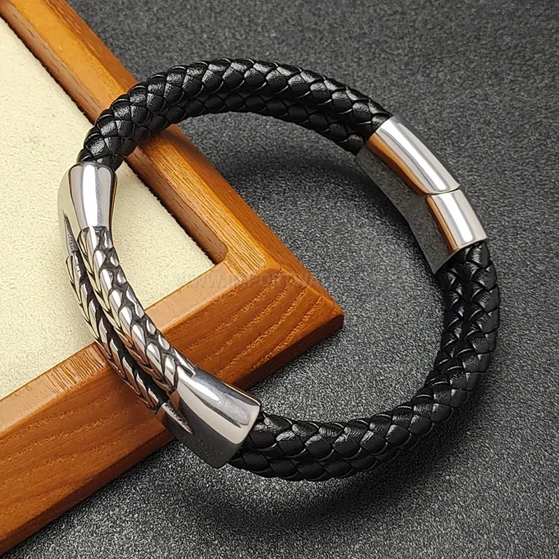 Designer Engraved Wheat Pattern Stainless Steel Dual Tone Leather Men's Bracelet