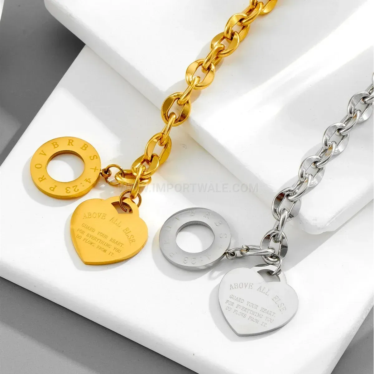 Designer Gold Plated Heart Toggle Clasp Titanium Steel Chain Bracelet