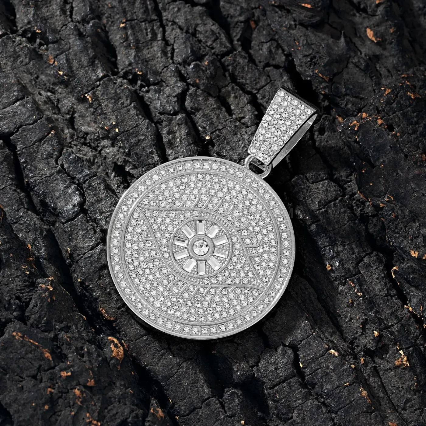Elegant Rhinestone Cuban Link Necklace With Round Eye Pendant