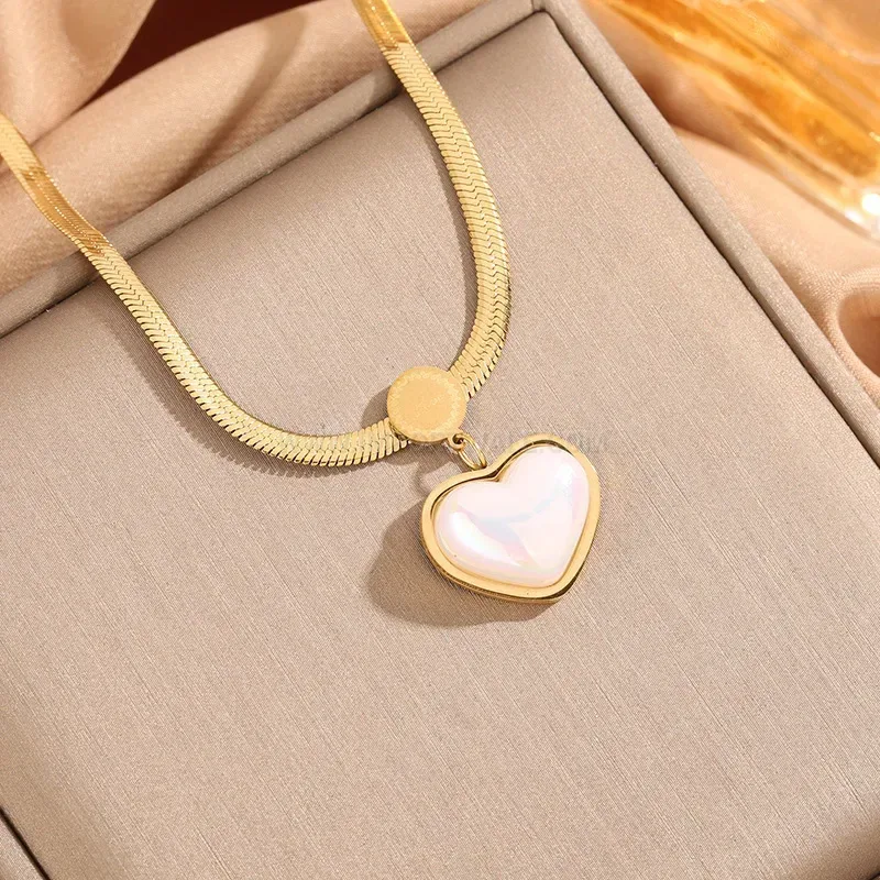 Chic Titanium Steel Heart Pendant Choker Necklace