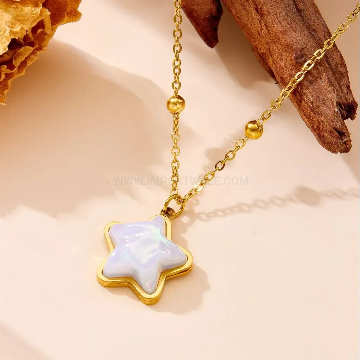 Stylish Minimalist Gold Plated Stainless Steel Star Shell Pendant Necklace