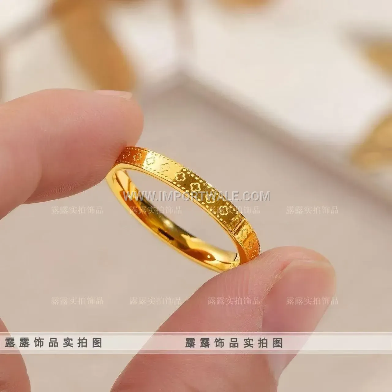 Slender Gold Tone Etched Kaleidoscope Stainless Steel Ring