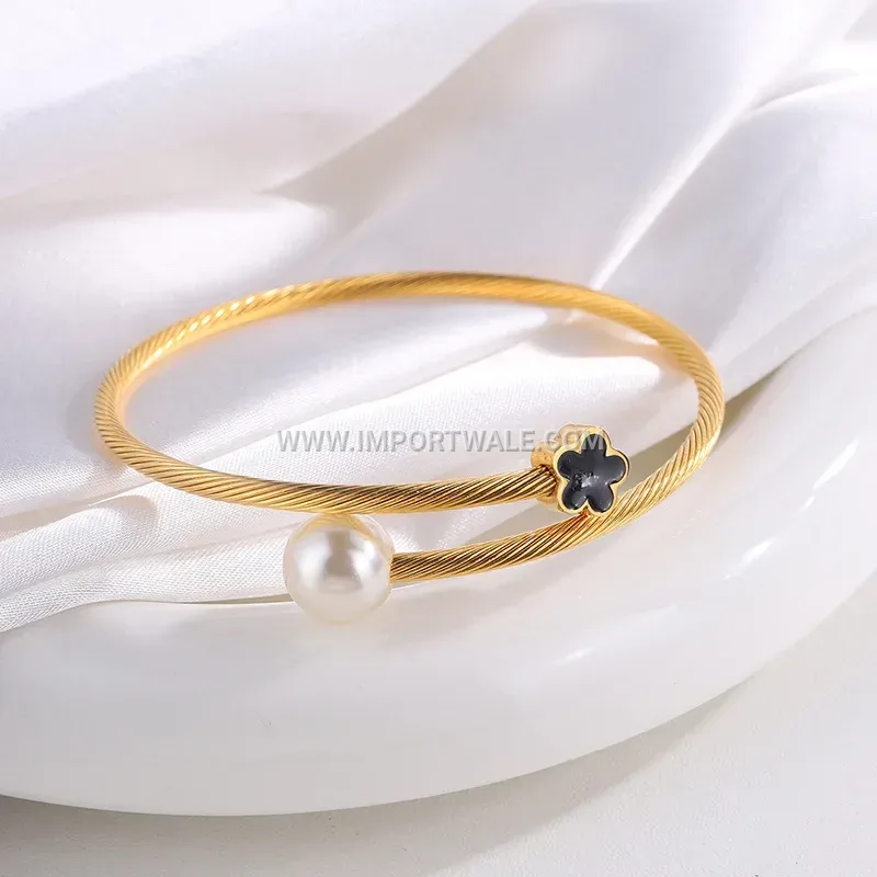18K Gold Plated Titanium Steel Elastic Open Bangle with Pearl