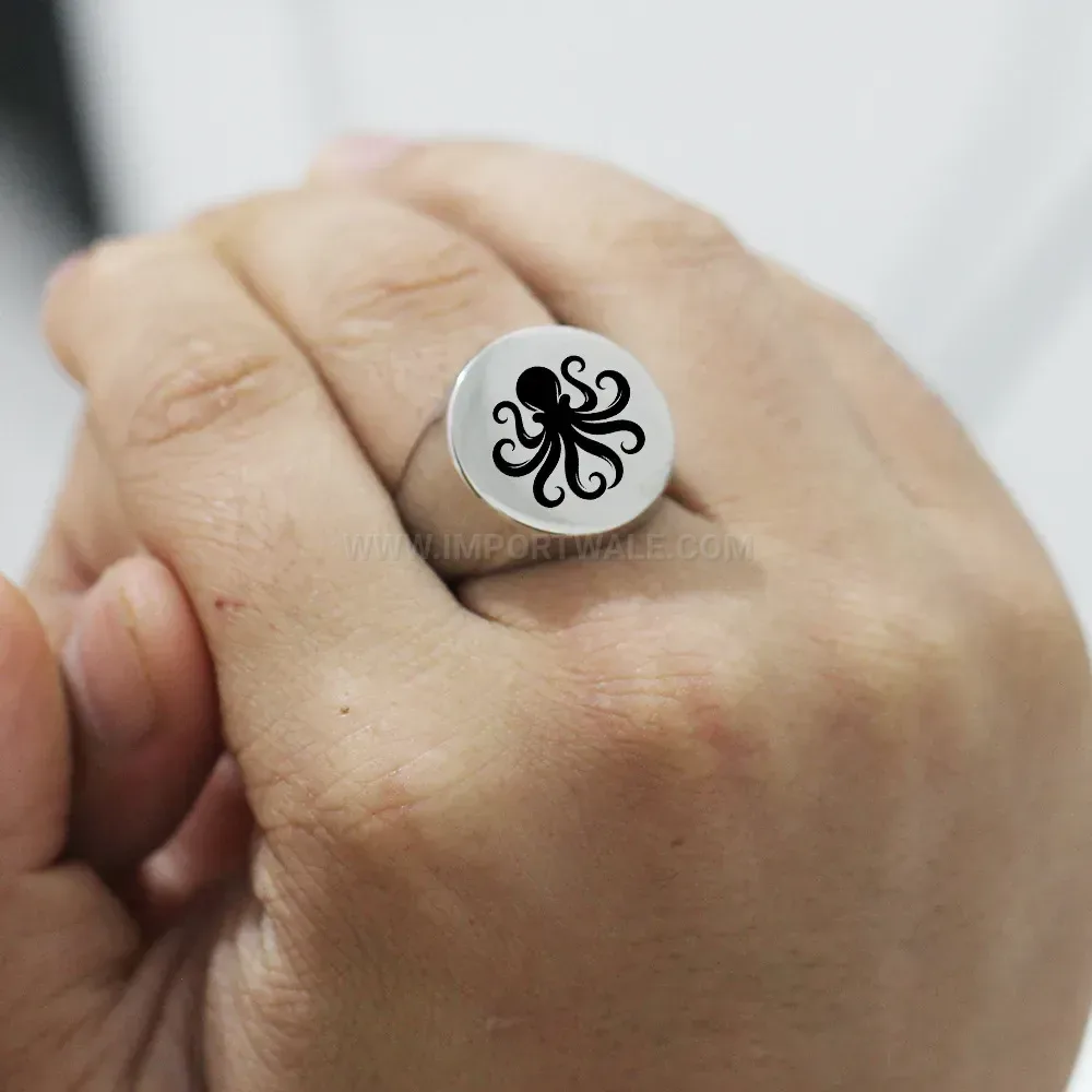 Chic Vintage Octopus Engraved Round Stainless Steel Ring