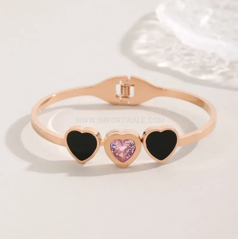 Modern Heart Shell and Crystal Titanium Steel Open Cuff