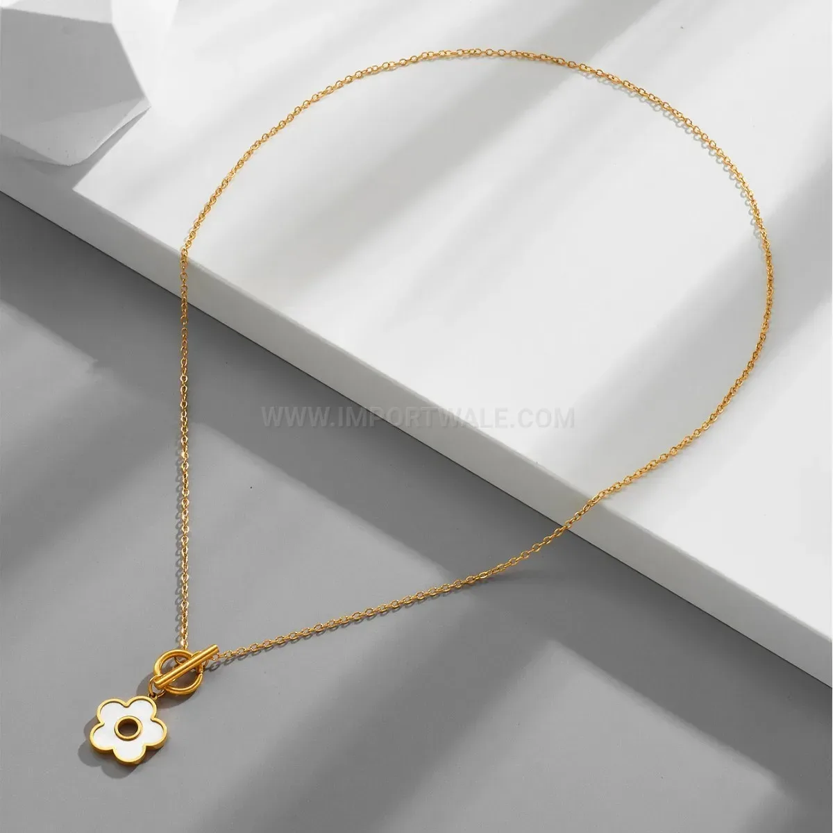 Classic Floral Shell Inlay Stainless Steel OT Clasp Pendant Necklace