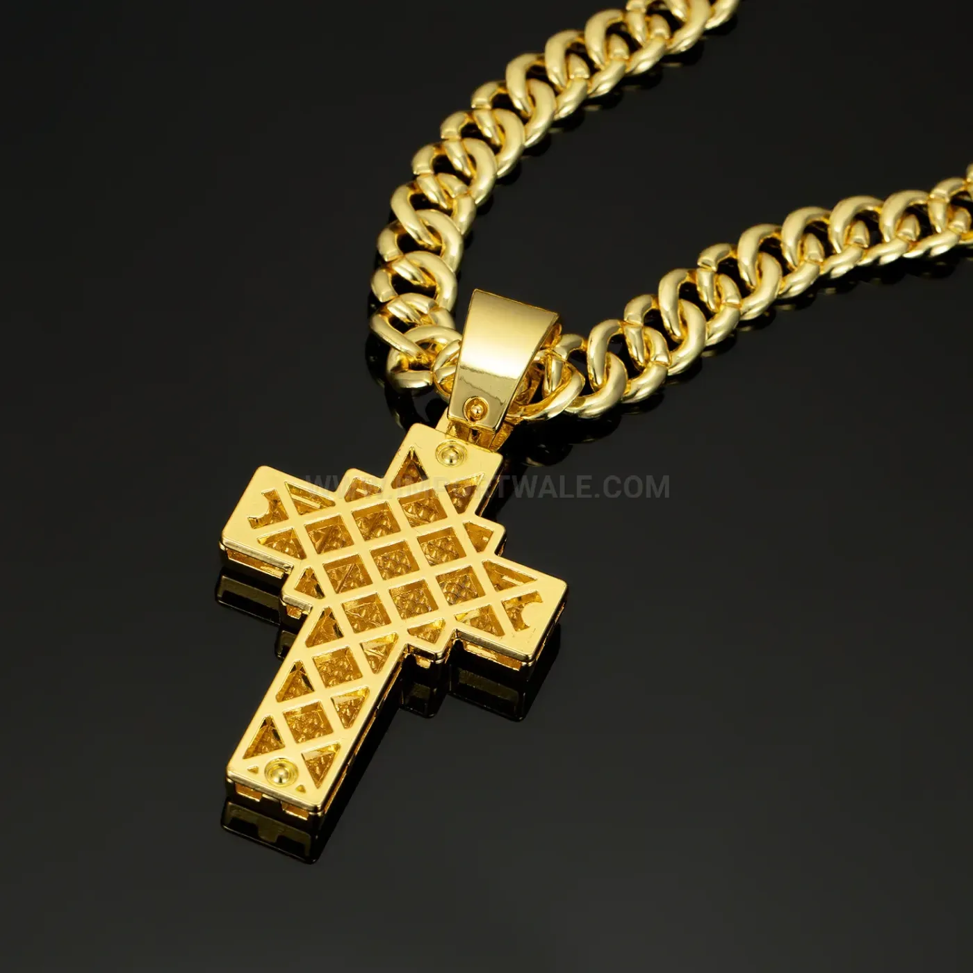 Chic Iced Out Alloy Cross Pendant Cuban Link Necklace