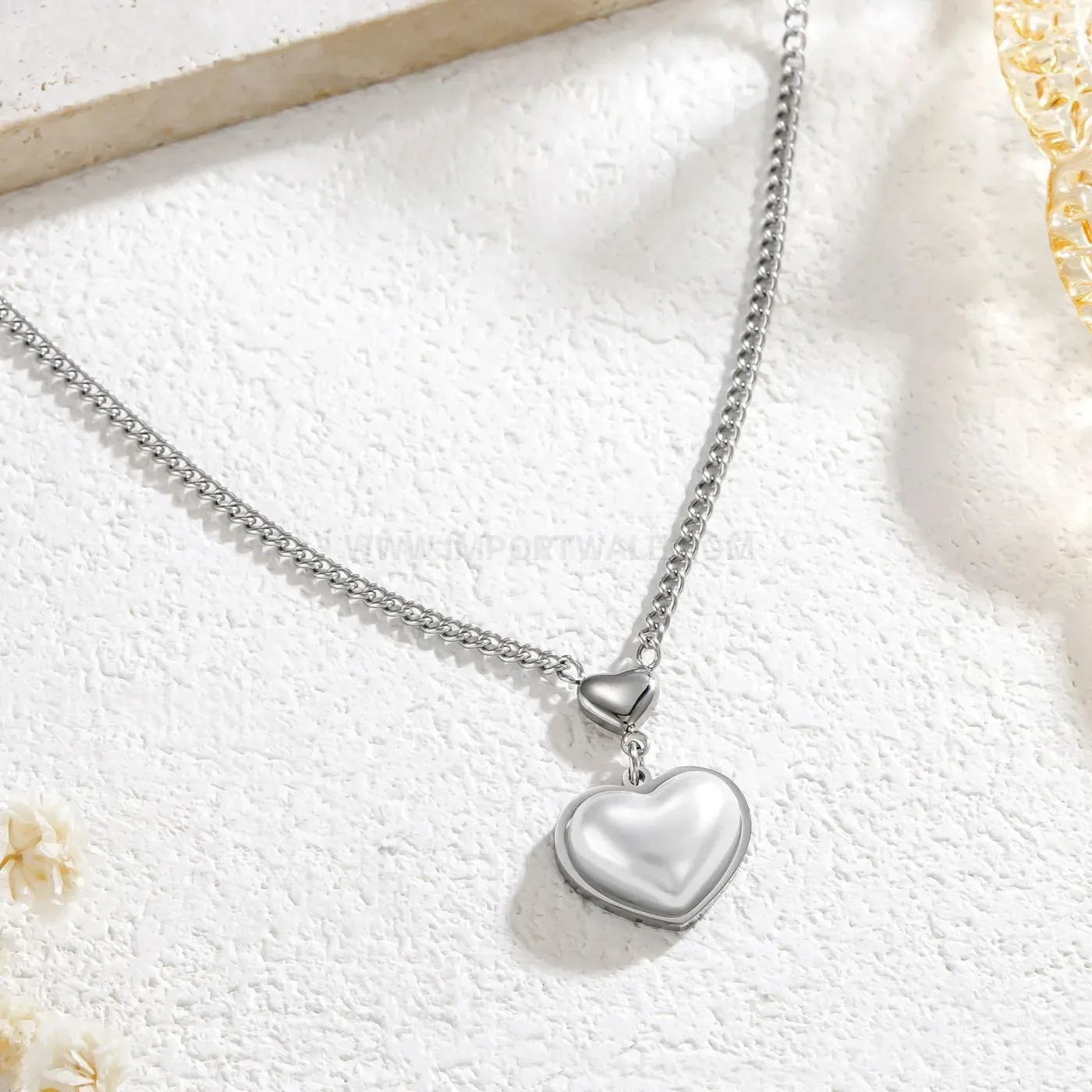 Stainless Steel Faux Pearl Heart Pendant Chain Necklace