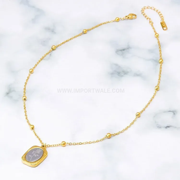Premium Oval Rose Pendant Titanium Steel Necklace with Gold Mirror Finish