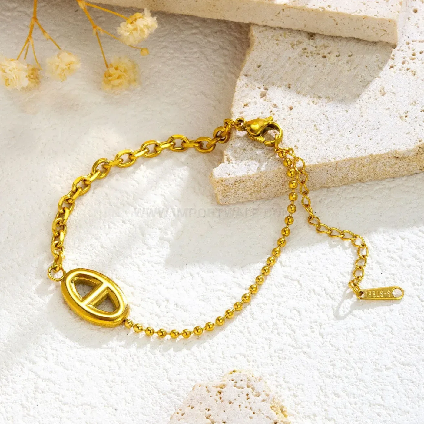 Asymmetric Stainless Steel Pig Nose Link Bracelet