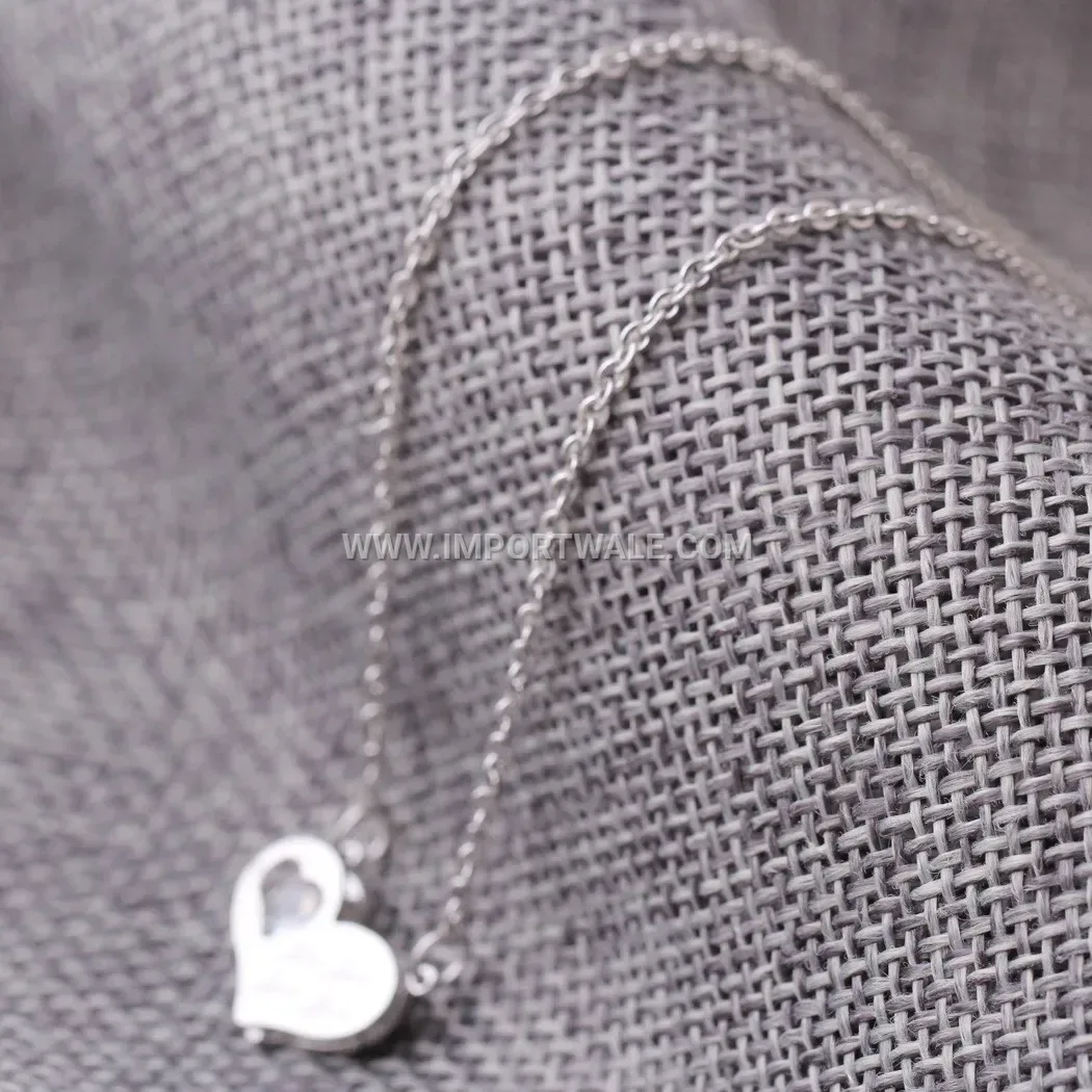 Stainless Steel Heart Zirconia Pendant Clavicle Chain Necklace