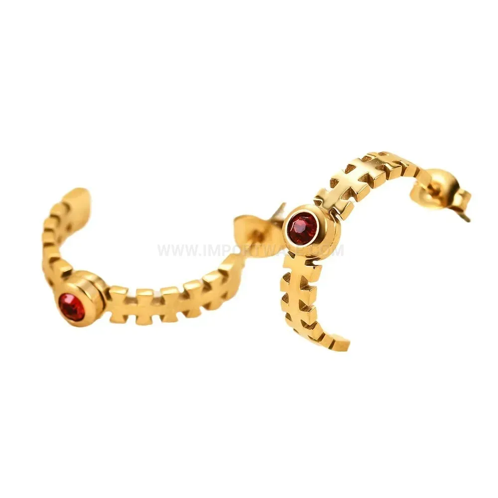 Stylish Vintage Flat Herringbone C-Shaped Stainless Steel Zircon Earrings