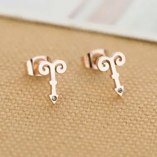 Stylish Sparkling Rhinestone Ram Horn Stainless Steel Stud Earrings