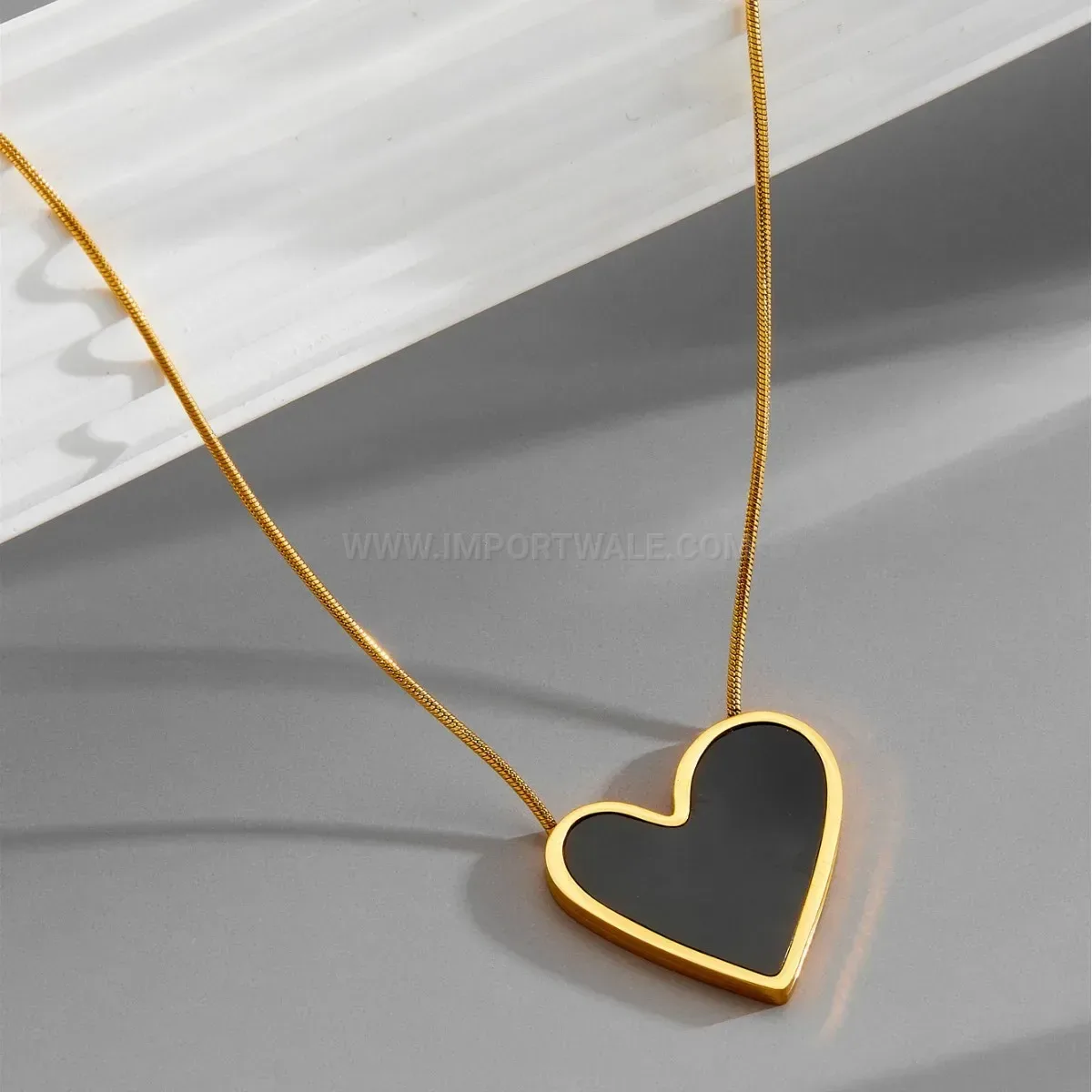 Fashion Heart Acrylic Pendant Stainless Steel Snake Chain Necklace